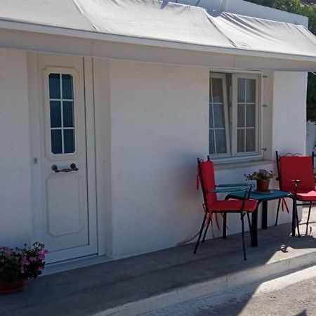 Sweet Home With Two Beds -One Single Room- With Beautiful View! Agia Marina  Buitenkant foto
